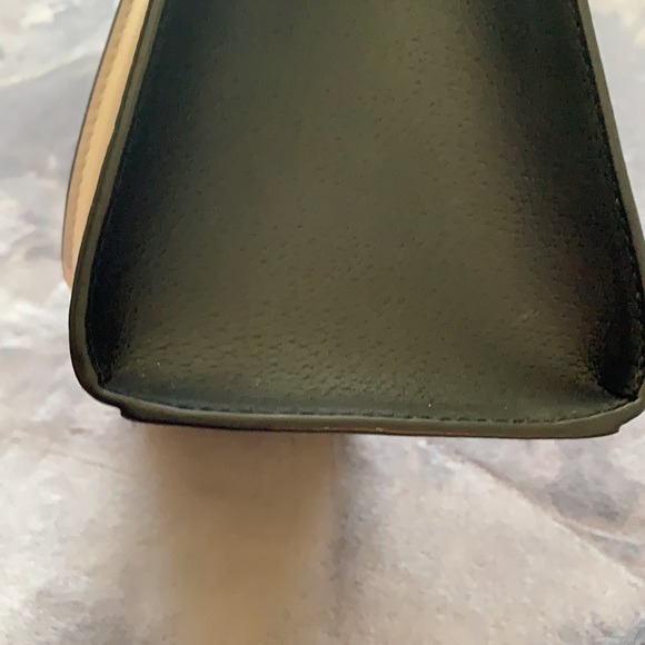 Kate Spade (7) - Picture 4 of 7